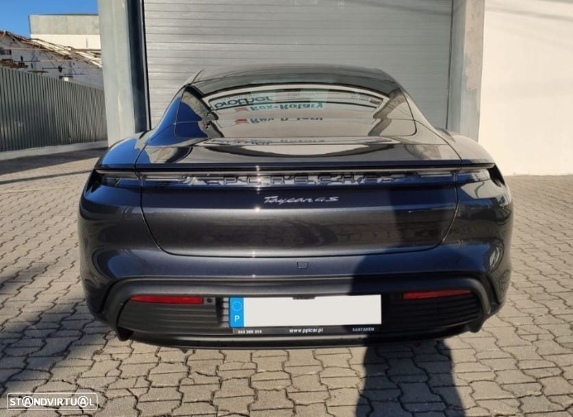 Porsche Taycan 4S - 51