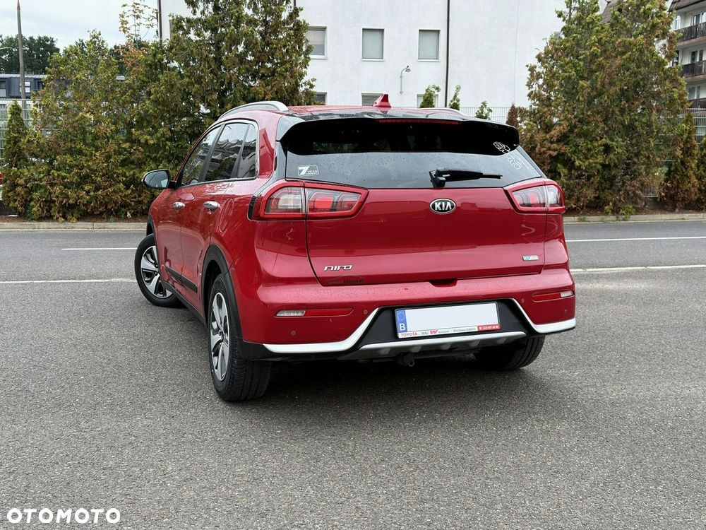 Kia Niro 1.6 GDI Hybrid L - 6