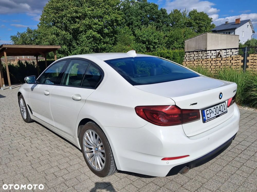 BMW Seria 5 530i xDrive Sport Line sport - 5