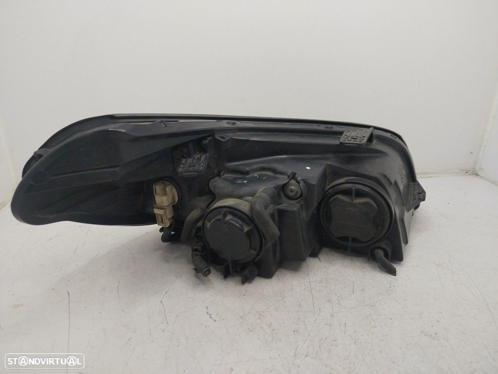 Farol/ Otica Dianteiro Esq Chevrolet Epica (Kl1_) - 2