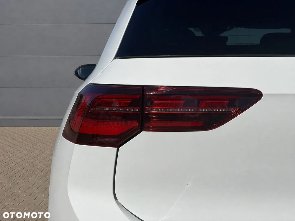 Volkswagen Golf 1.5 eTSI mHEV R-Line DSG - 8