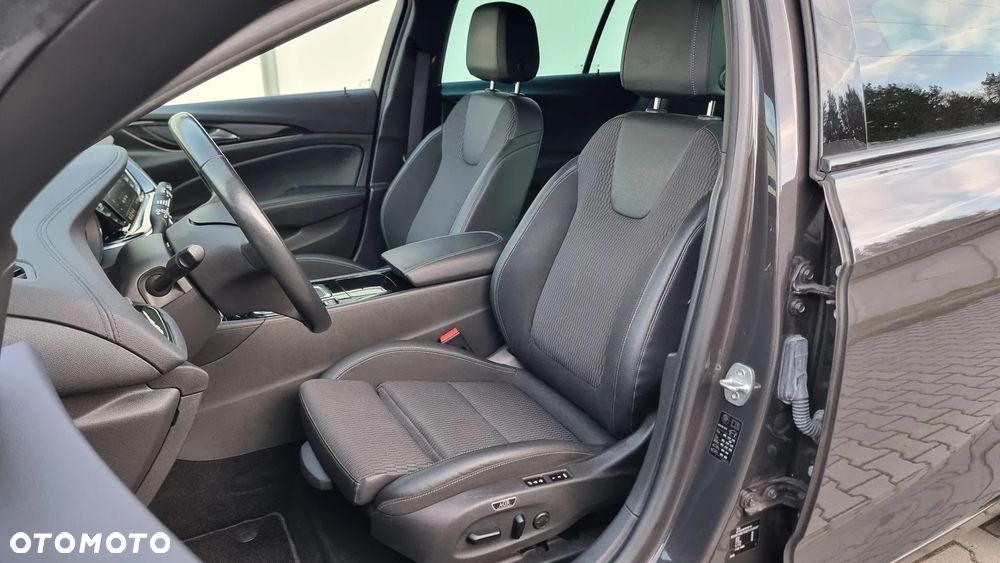 Opel Insignia 2.0 T Elegance S&S - 24