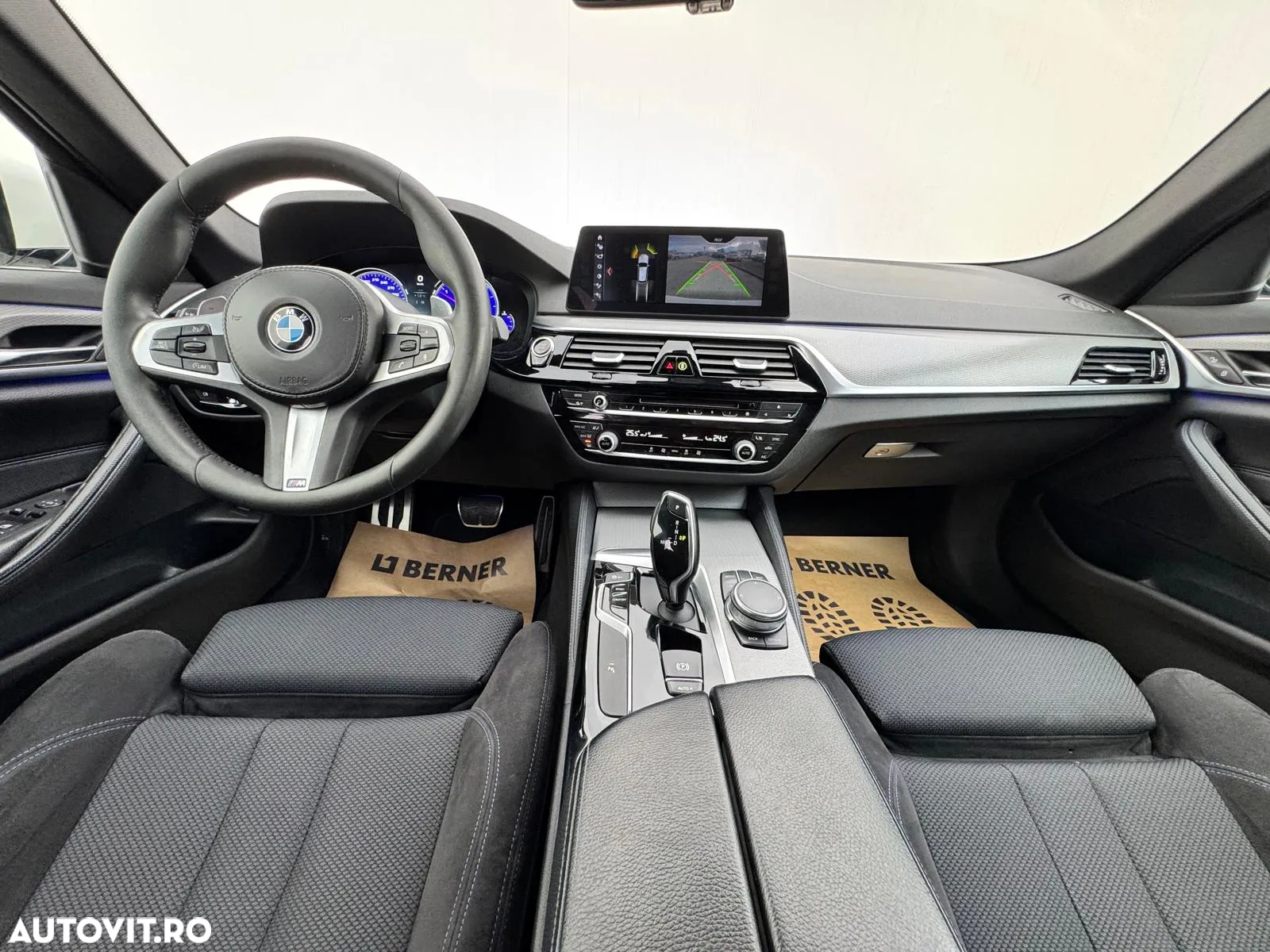 BMW Seria 5 520d xDrive AT - 27