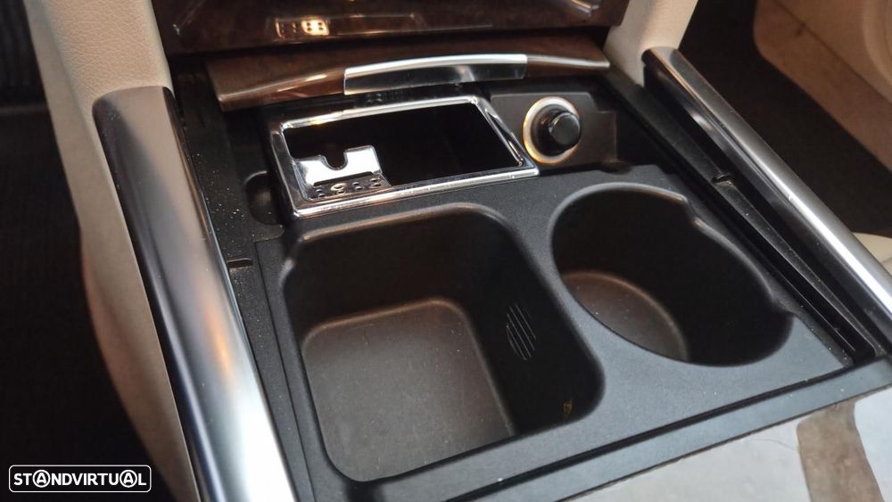 Mercedes-Benz E 250 7G-TRONIC Elegance - 20