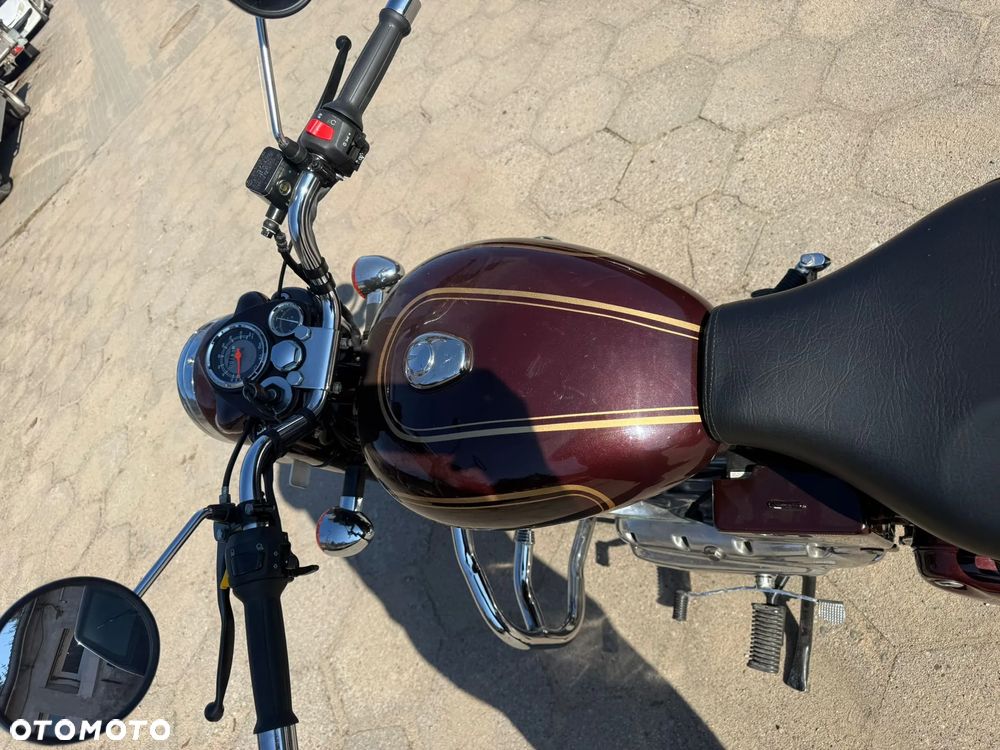 Royal Enfield Classic - 22