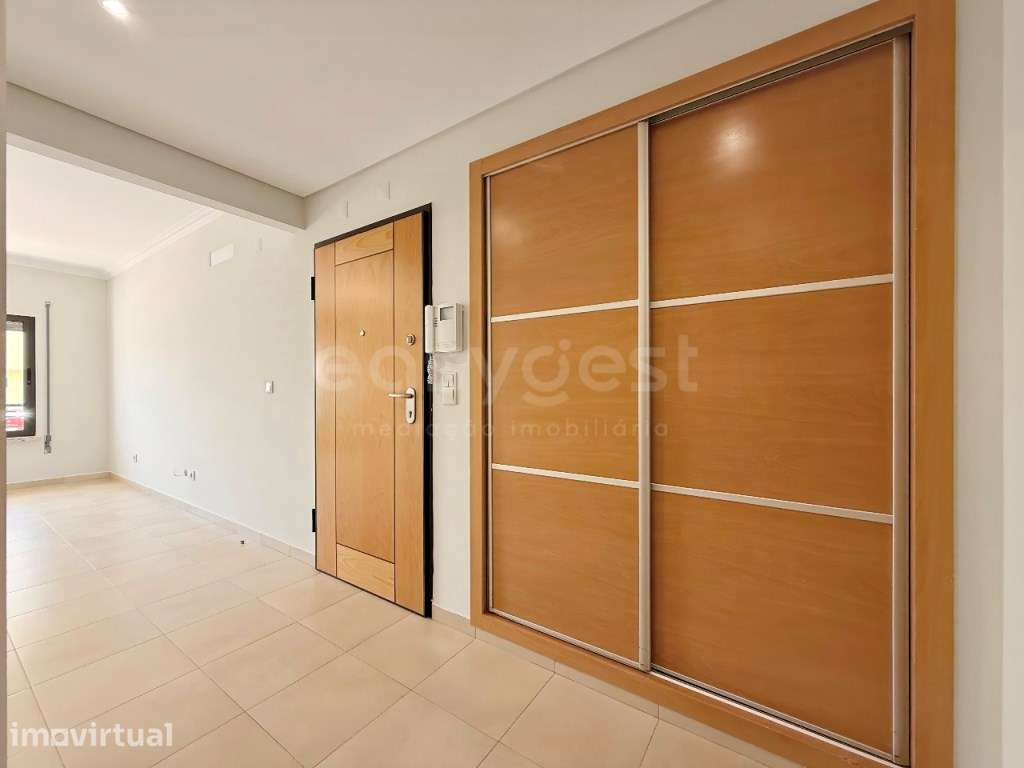Apartamento T3 Luminoso com Arrecadação, no Pinhal Novo - Grande imagem: 4/36