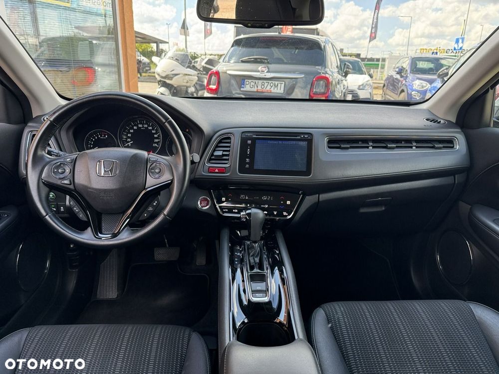 Honda HR-V 1.5 i-VTEC CVT Executive - 22