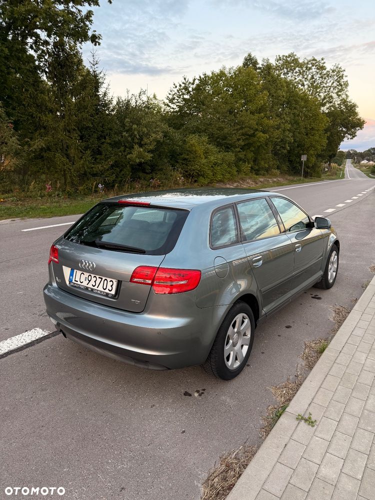 Audi A3 Sportback - 6