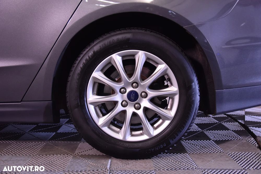 Ford Mondeo - 13