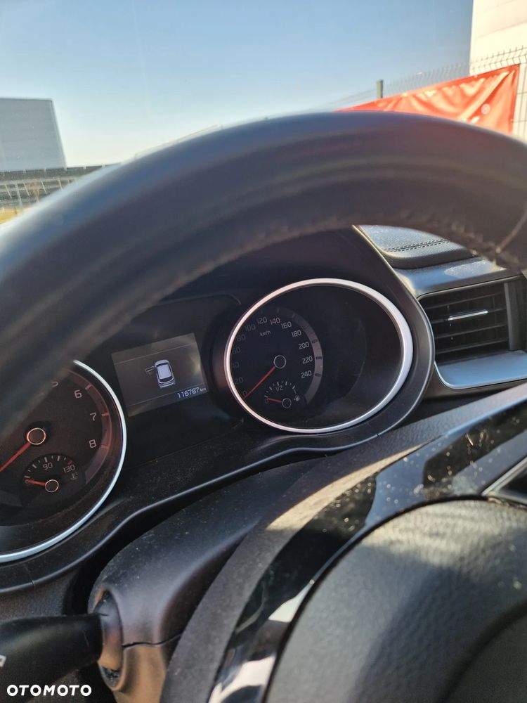 Kia Ceed 1.4 L - 10