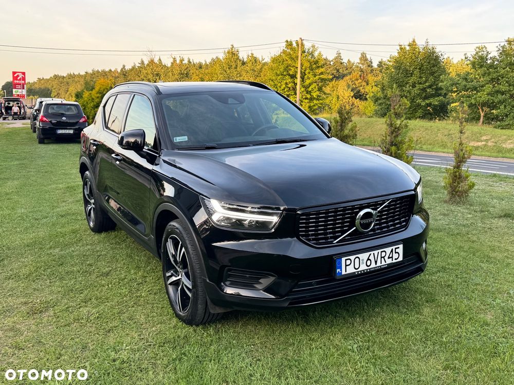 Volvo XC 40 T3 R-Design - 4