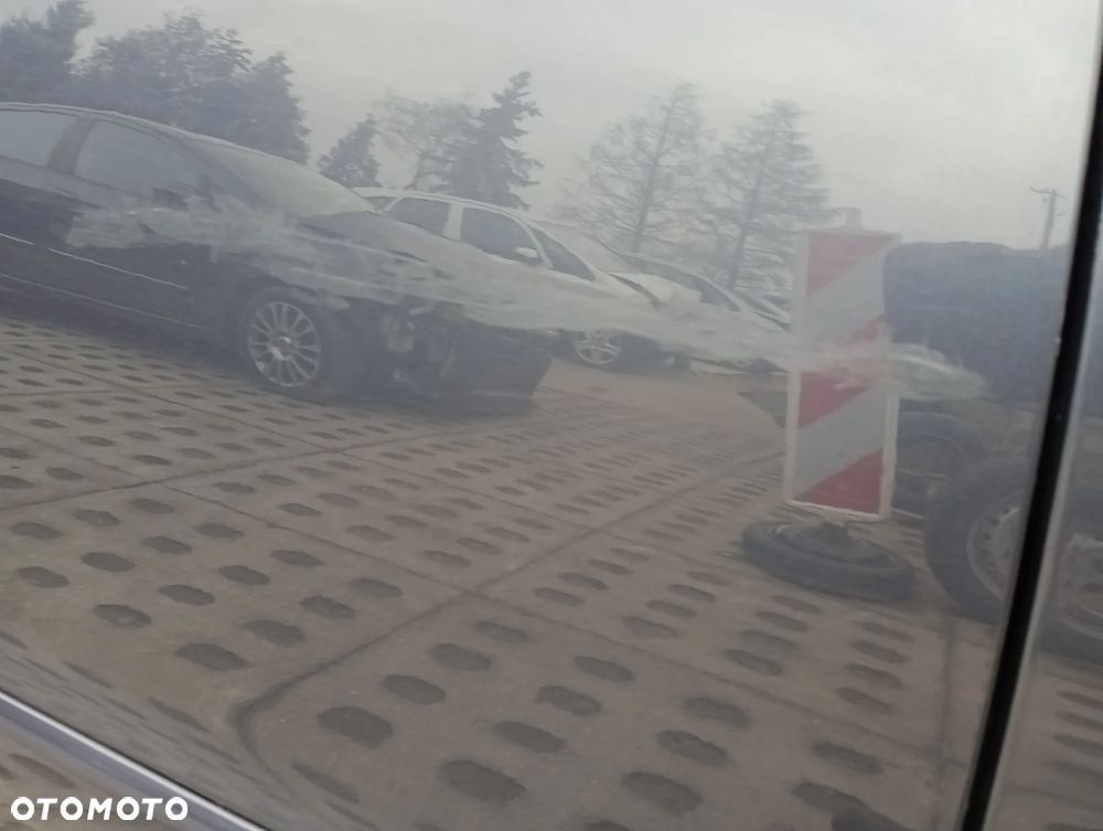 OPEL ZAFIRA B drzwi prawe tylne prawy tył Z168 - 3