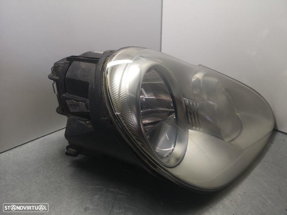 FAROL DIREITO PORSCHE CAYENNE 2004 - 1
