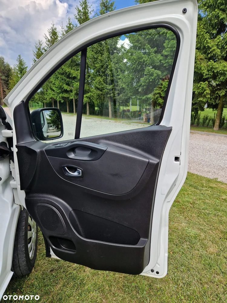 Renault Trafic - 21