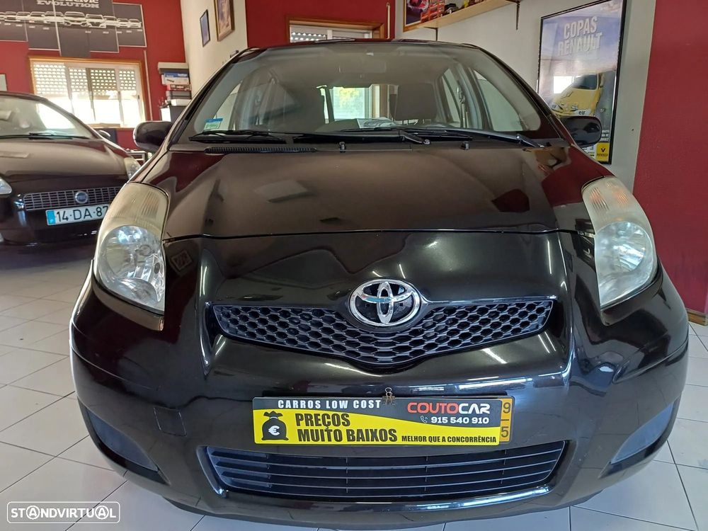 Toyota Yaris 1.0 VVT-i AC Manual - 2