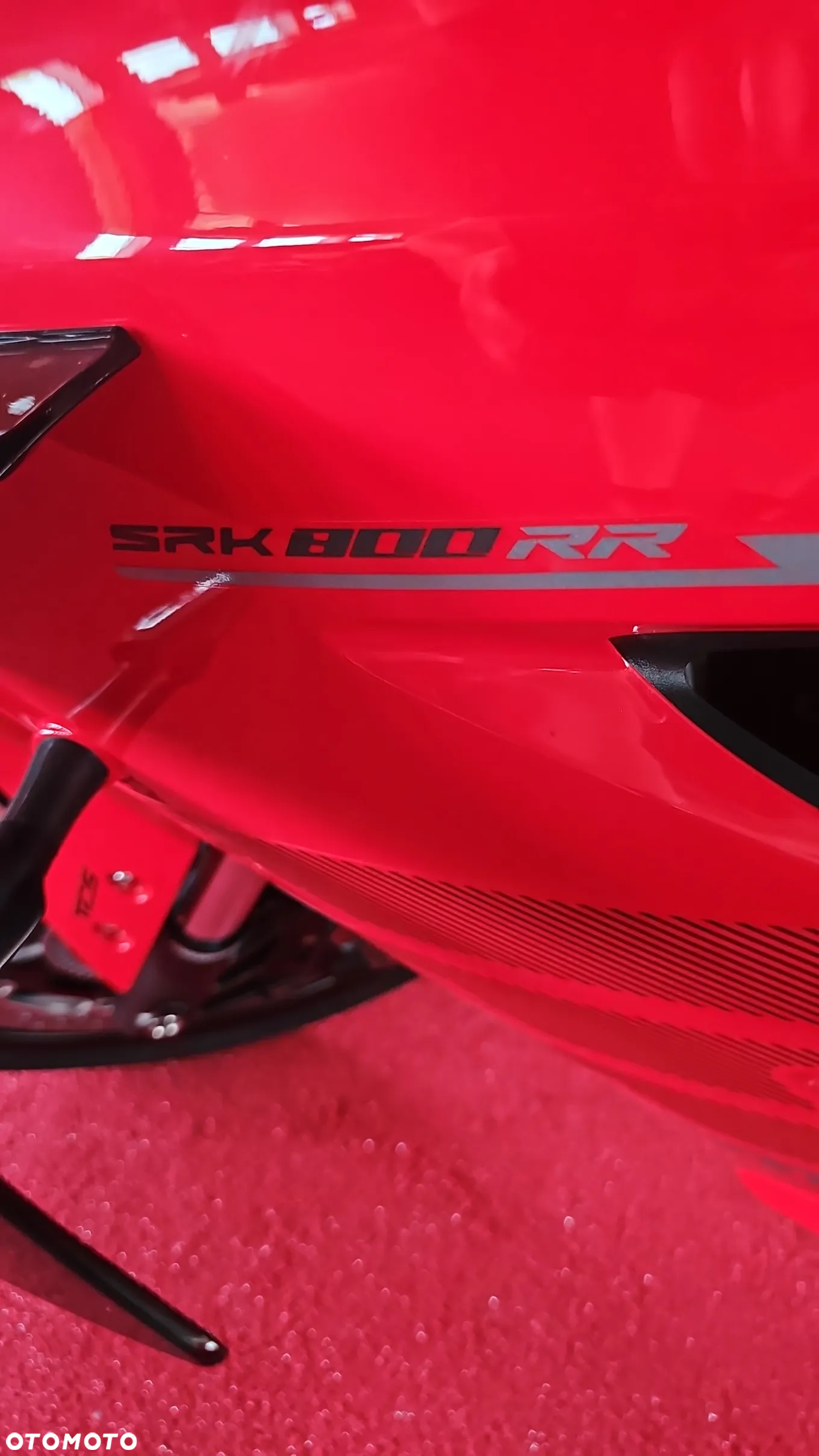 QJMOTOR SRK 800RR - 4