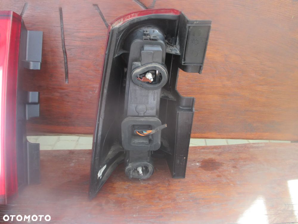 Lampa prawy tył Dacia Logan - 2