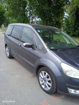 Ford Galaxy 2.0 Concept - 2