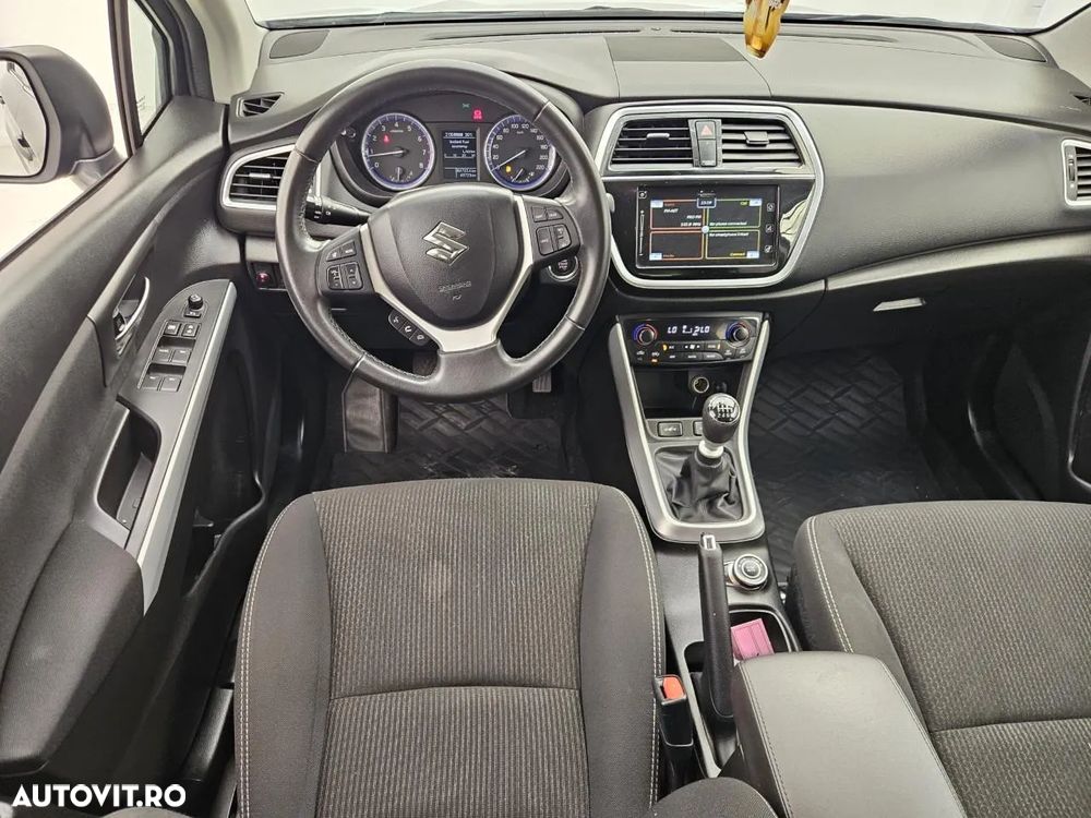 Suzuki SX4 S-Cross 1.4 ALLGRIP Passion - 3
