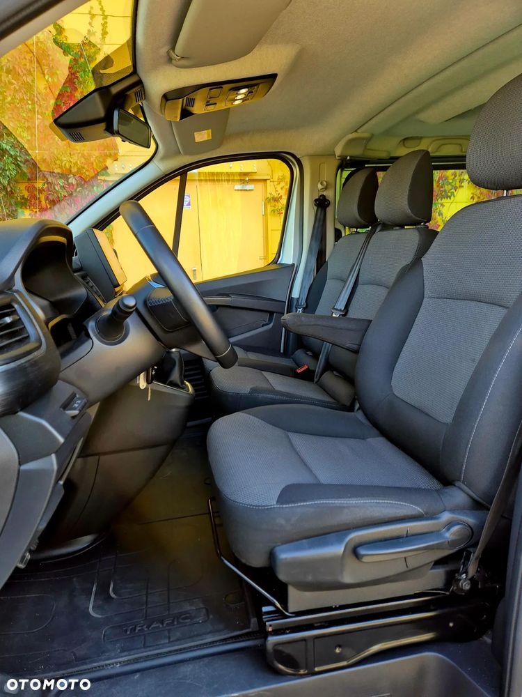 Renault Trafic - 19