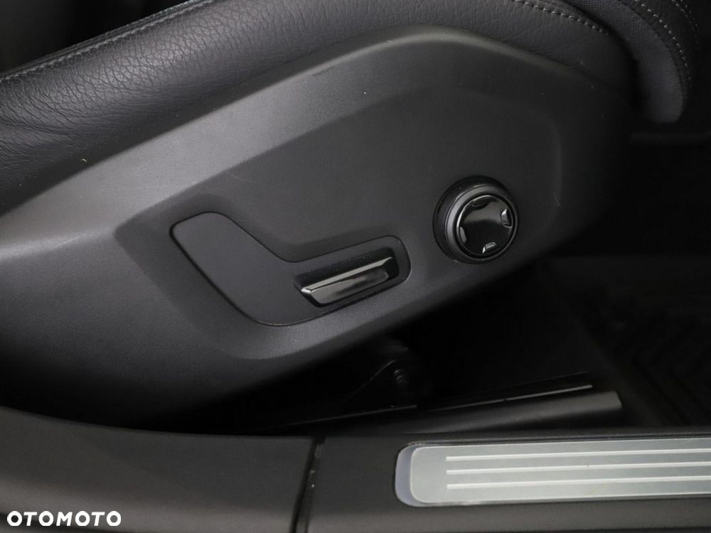 Volvo V90 D3 Momentum - 38