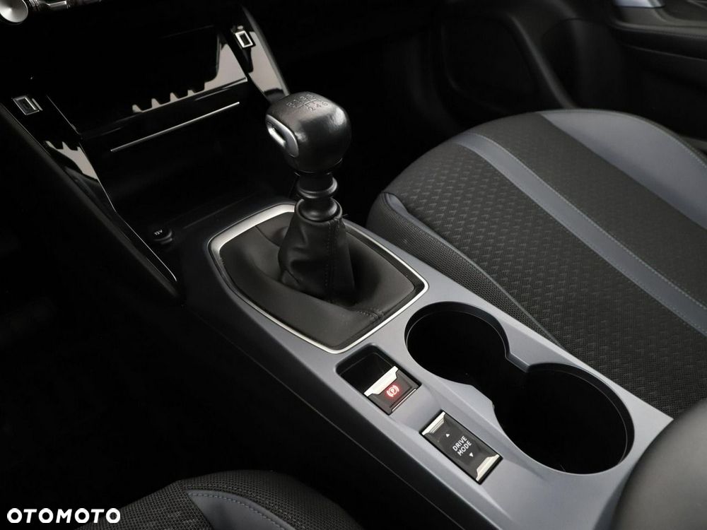 Peugeot 2008 1.2 PureTech Allure S&S - 31