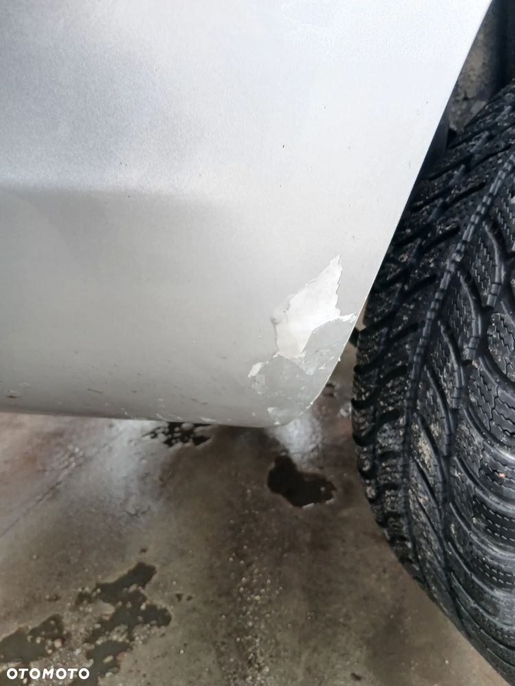 Opel Astra J Sedan Zderzak Tył Tylny Kolor Z176 Srebrny - 4