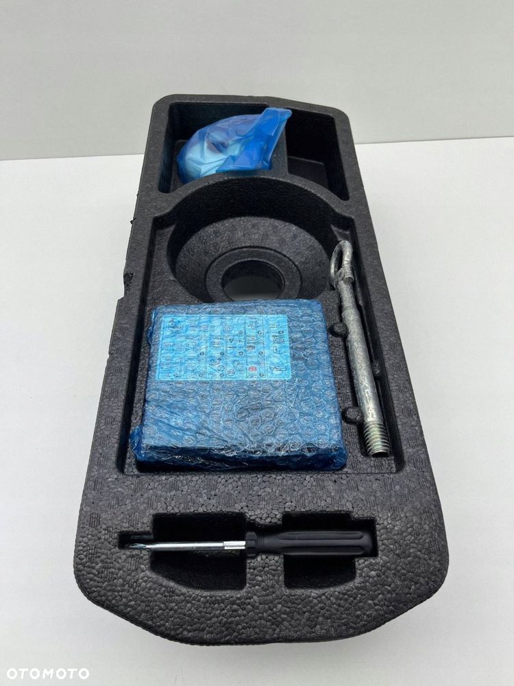 OPEL CROSSLAND X WKŁAD BAGAŻNIKA ZESTAW NAPRAWCZY KOMPLET 39138809 - 1