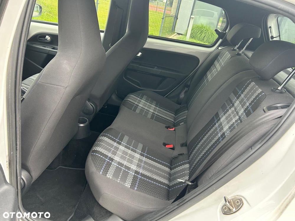 Volkswagen up! cup - 16