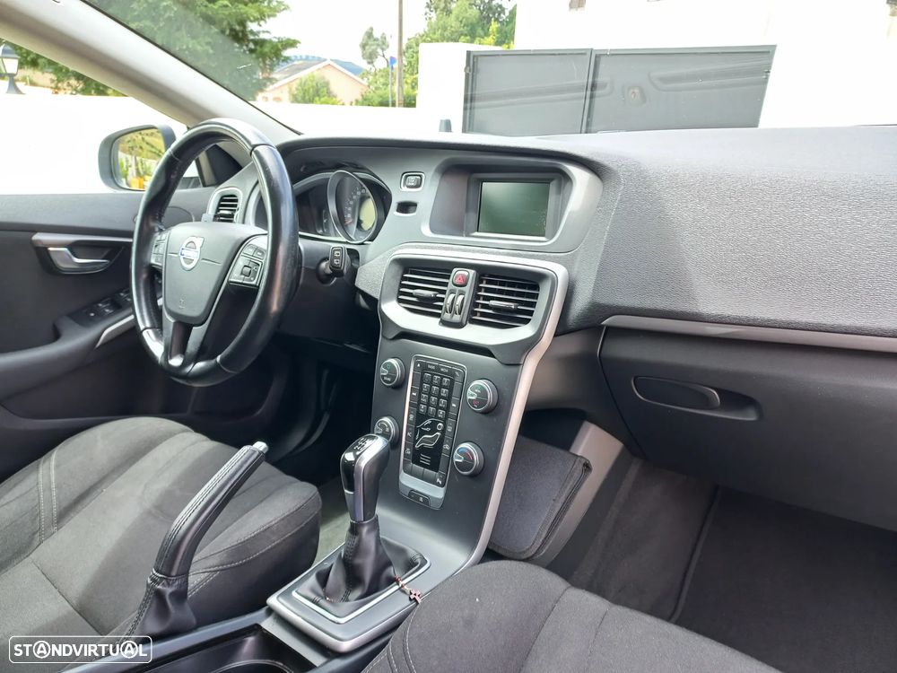 Volvo V40 1.6 D2 Eco Kinetic - 3