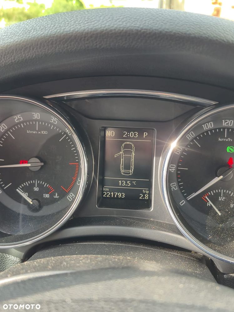 Skoda Superb 2.0 TDI DSG Ambition - 5