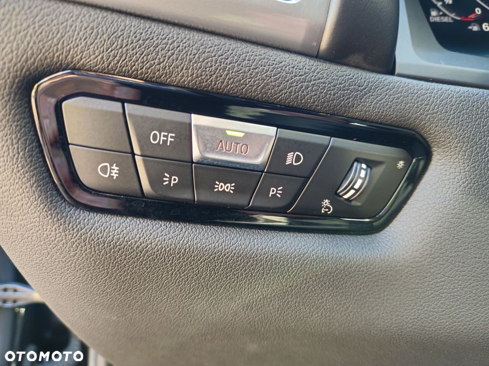 BMW Seria 8 840d xDrive - 28