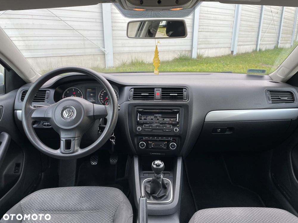 Volkswagen Jetta 1.6 TDI BMT Trendline - 12