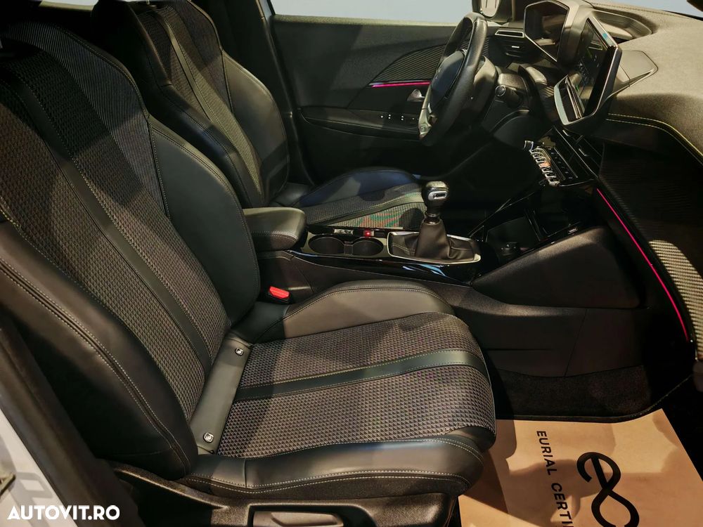 Peugeot 2008 PureTech 130 Stop&Start GT-Line Edition - 15