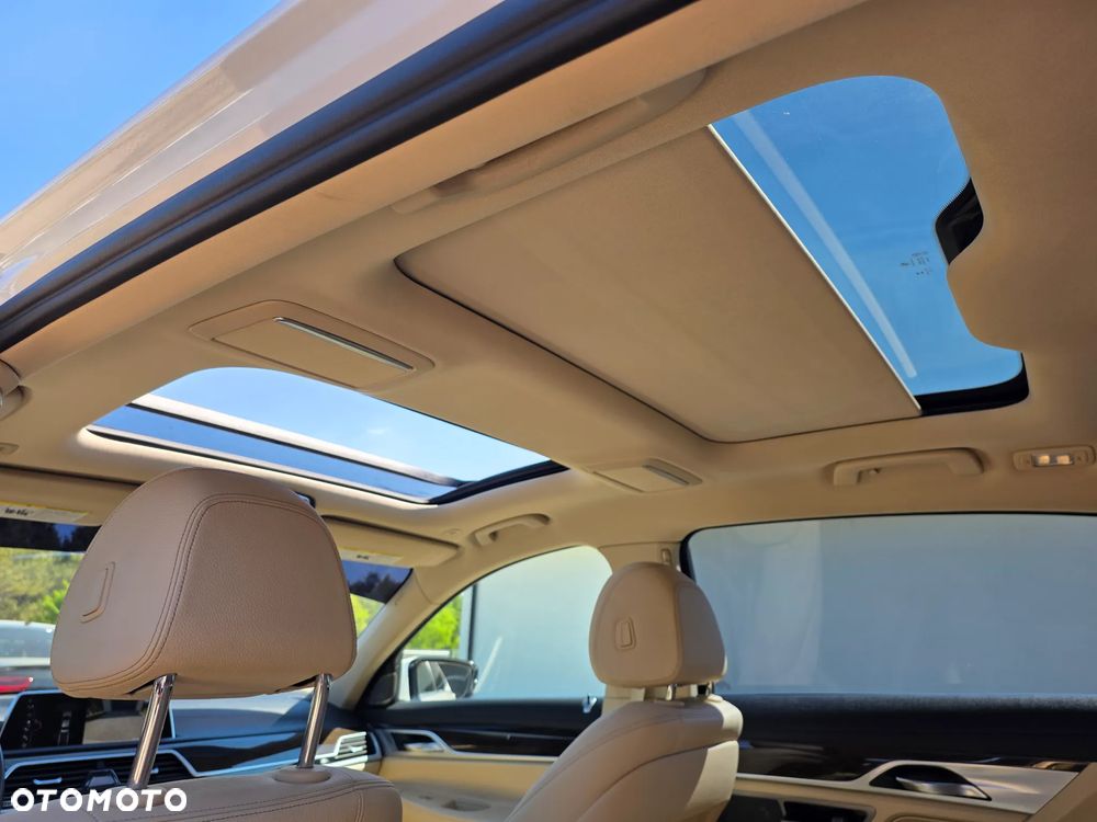 BMW Seria 7 740Li Edition Exclusive - 9