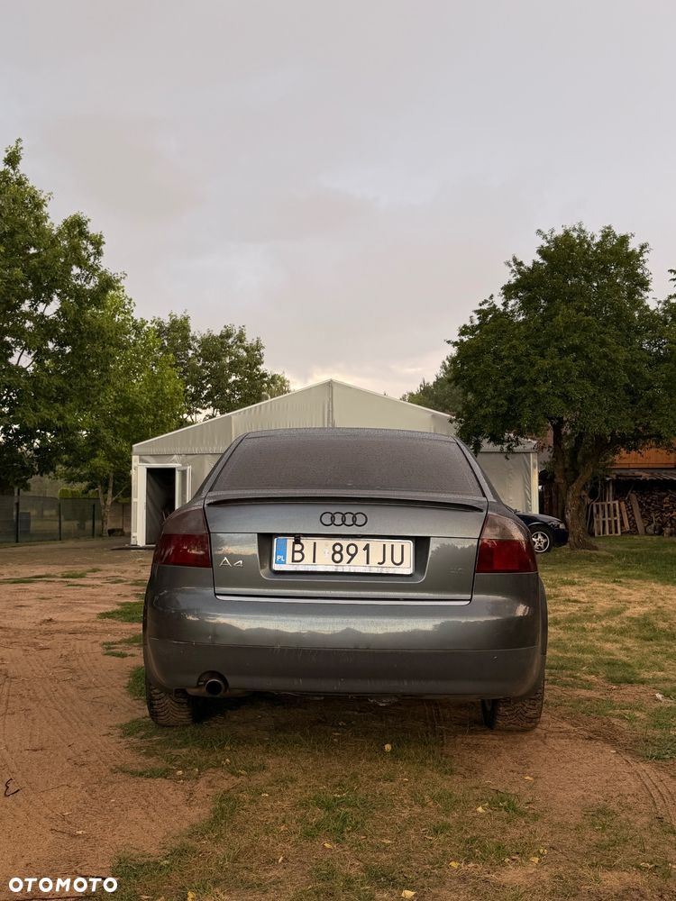 Audi A4 Limousine 2 - 5