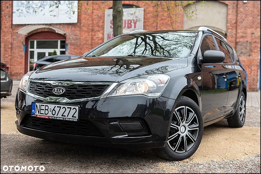 Kia Ceed - 4