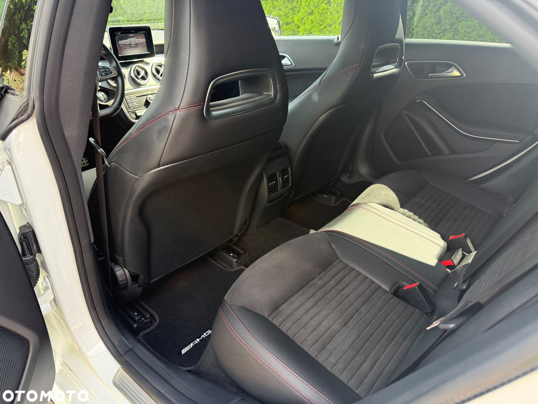Mercedes-Benz CLA 200 AMG Line - 10
