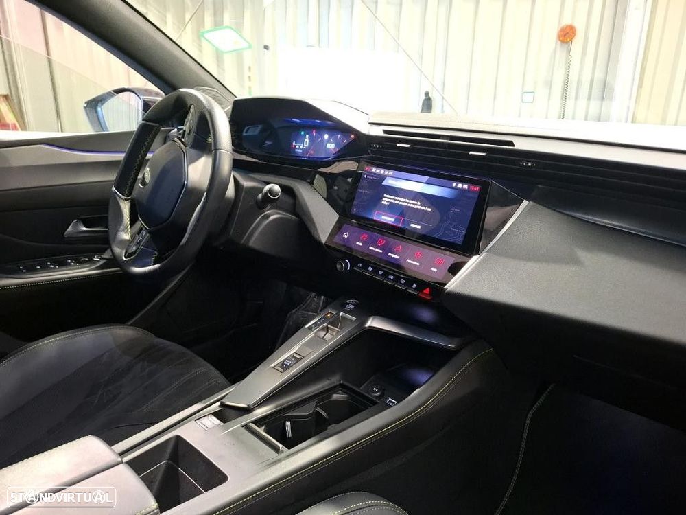 Peugeot 408 1.2 PureTech GT EAT8 - 4