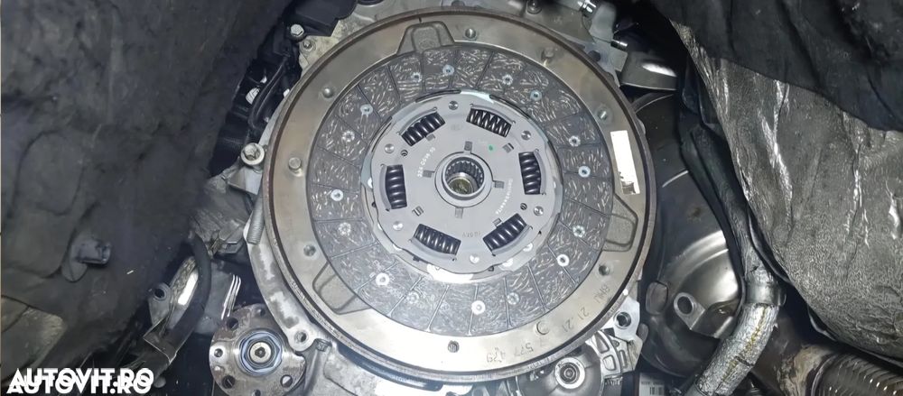 BMW Seria 3 320d xDrive DPF - 13