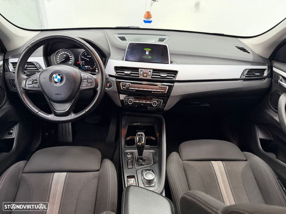 BMW X1 16 d sDrive Auto Line Sport - 10