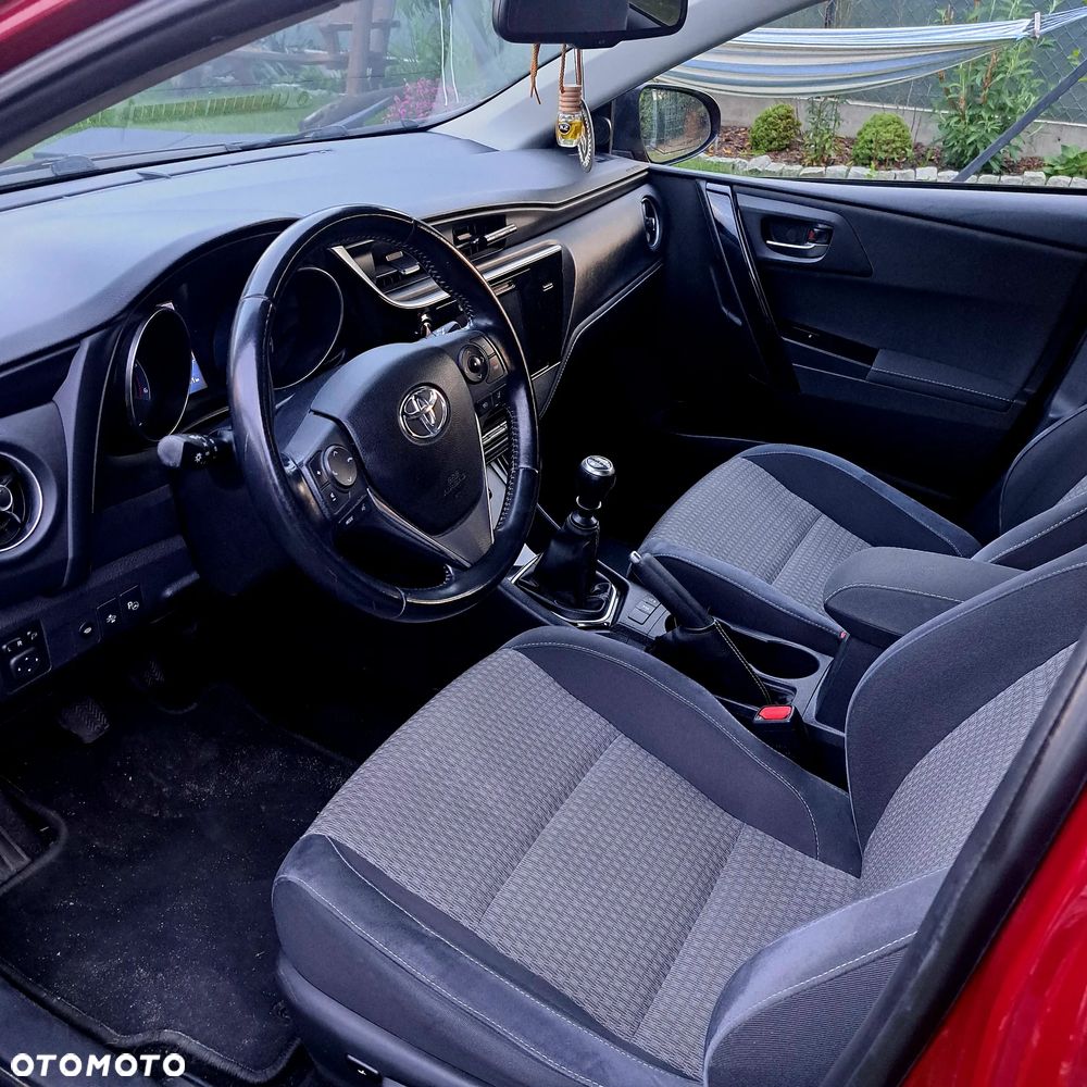 Toyota Auris 1.6 D-4D Dynamic - 7
