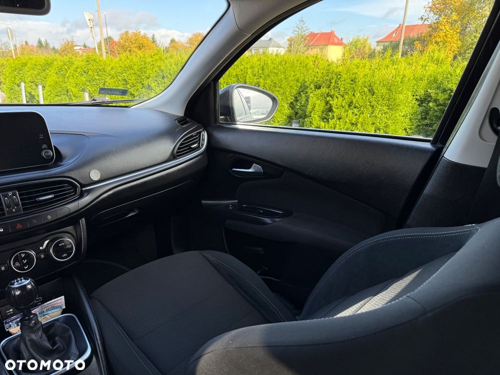 Fiat Tipo 1.4 T-Jet 16v Lounge - 11