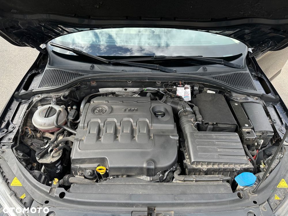 Skoda Octavia 2.0 TDI Elegance - 40