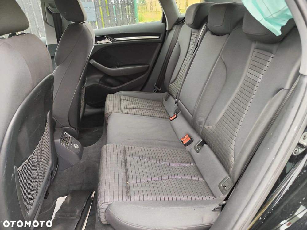Audi A3 Sportback 35 TDI S tronic S line - 13