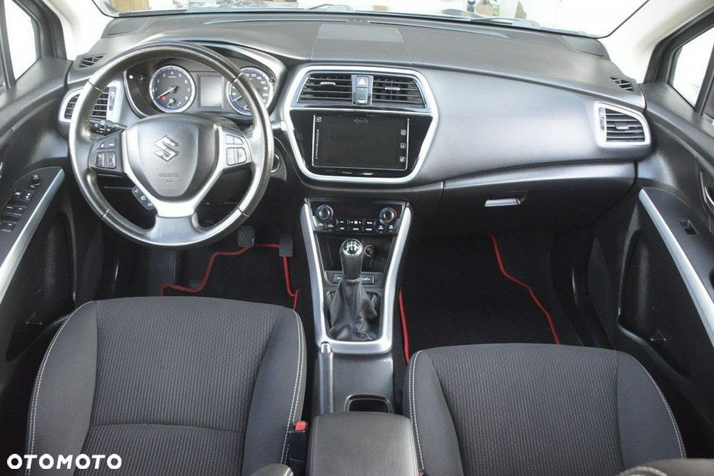 Suzuki SX4 S-Cross 1.0 T Premium - 12