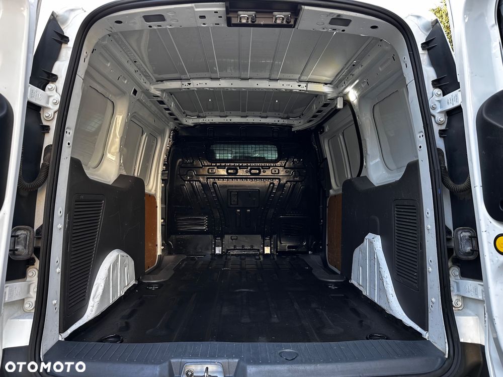 Ford Transit Connect - 19