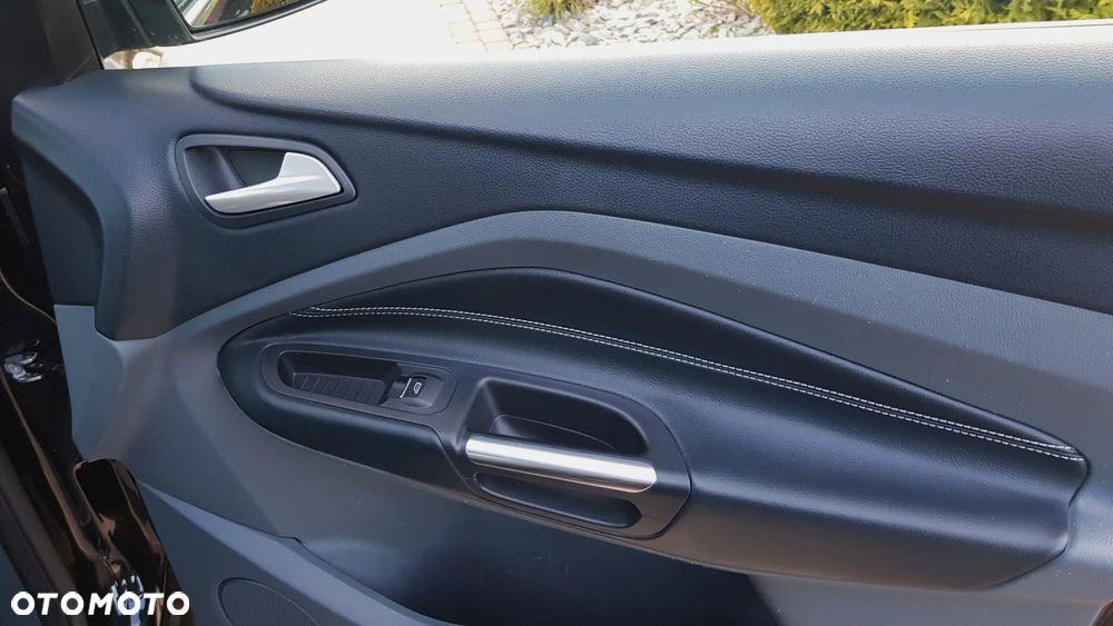 Ford C-MAX 1.0 EcoBoost Titanium ASS - 19