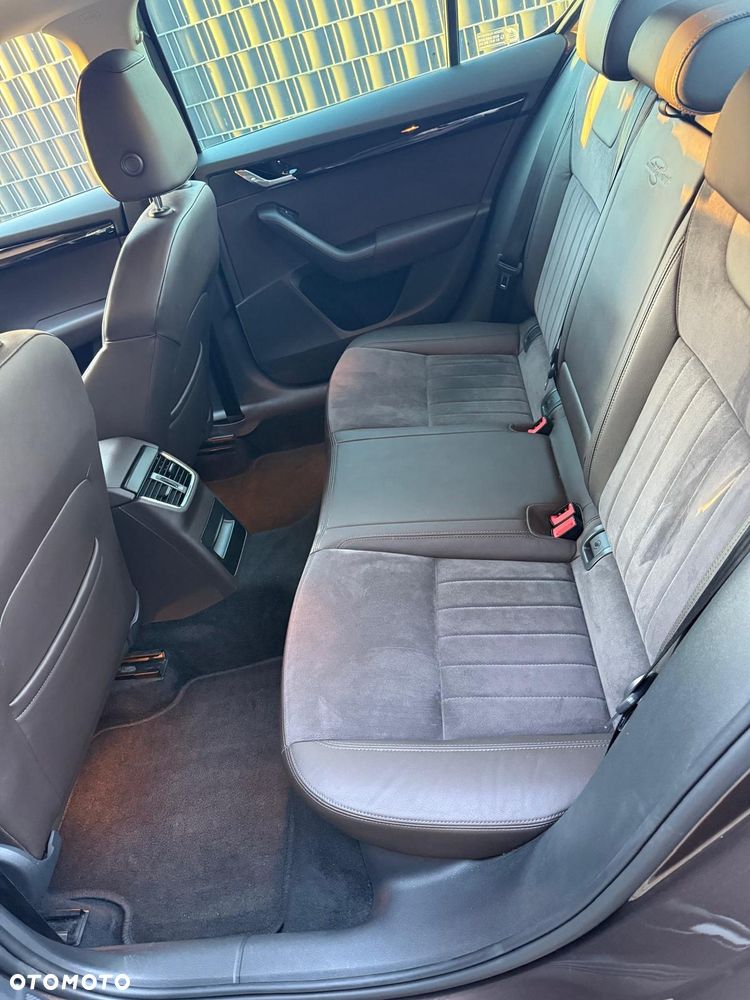 Skoda Octavia 1.8 TSI L&K DSG - 6