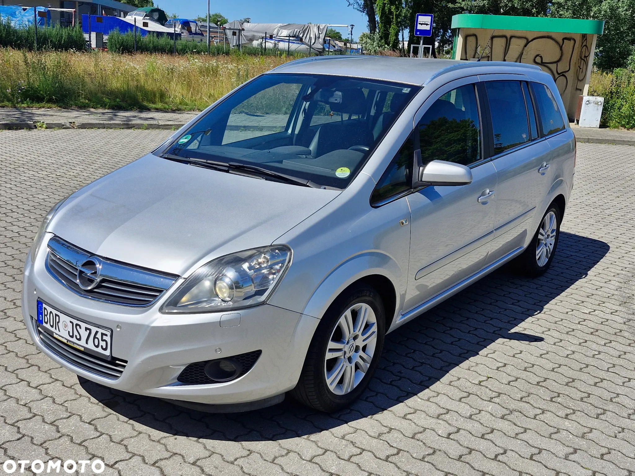 Opel Zafira 1.8 Cosmo EU5 - 4